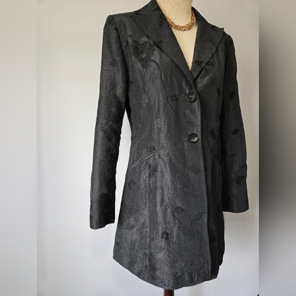 TUZZI Black Floral Dress Coat. Size 10 - Picture 2 of 16